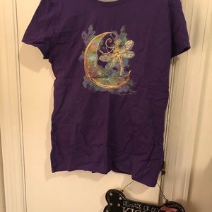 T shirt with dragon flies